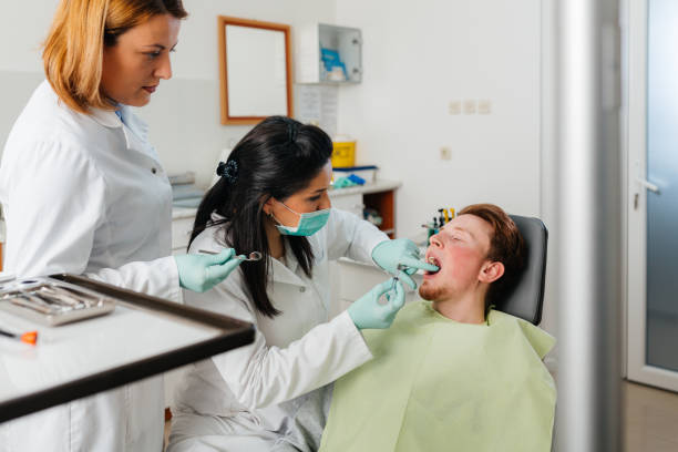 Best Dentist for Tooth Abscess  in Sandwich, IL